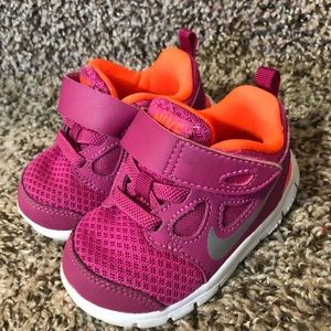 Baby girl Nike shoes 4